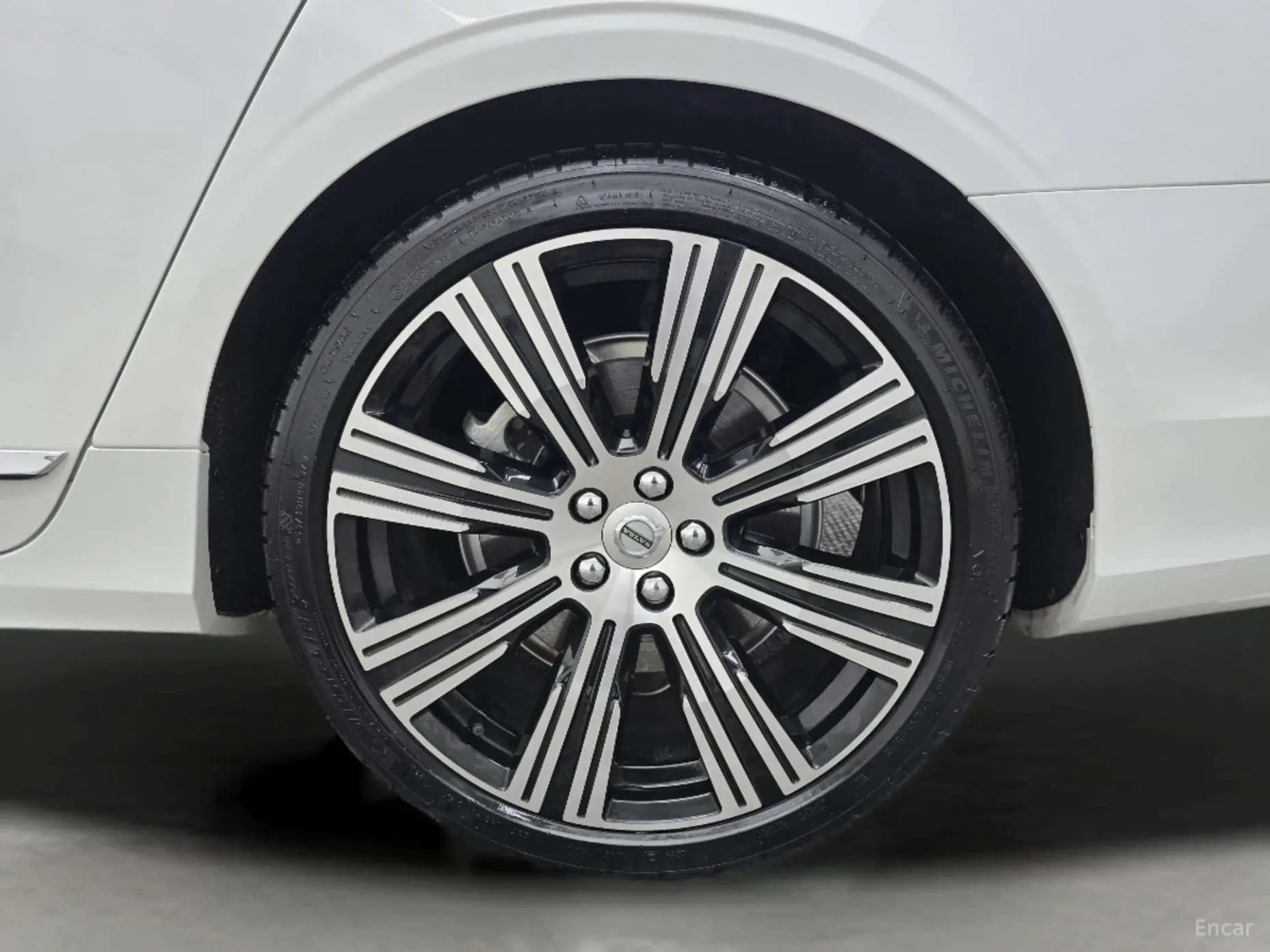 S90