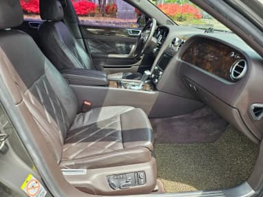 Flying Spur Gen 1
