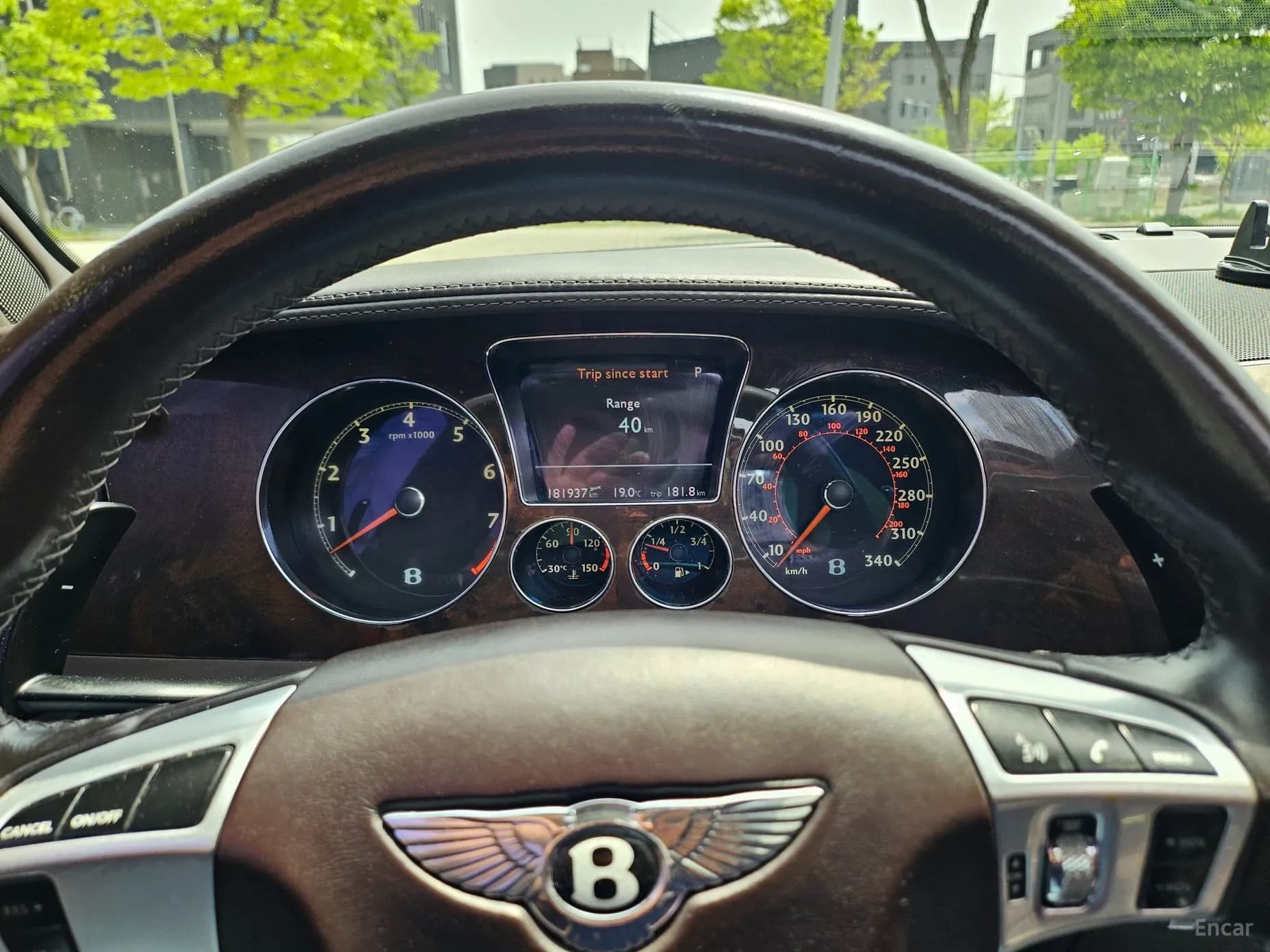 Flying Spur Gen 1