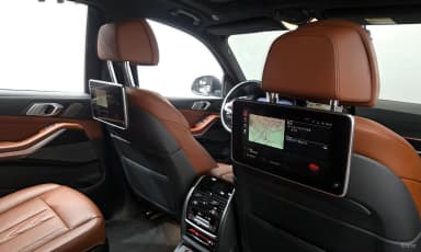 X7 (G07)