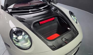 911 (992)