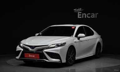 Camry (XV70)