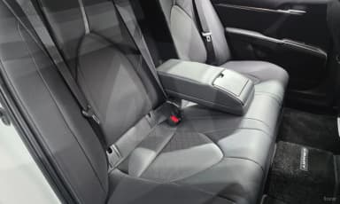 Camry (XV70)