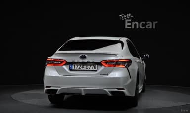 Camry (XV70)