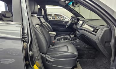 Rexton Sports Khan