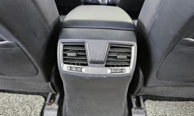 Rexton Sports Khan