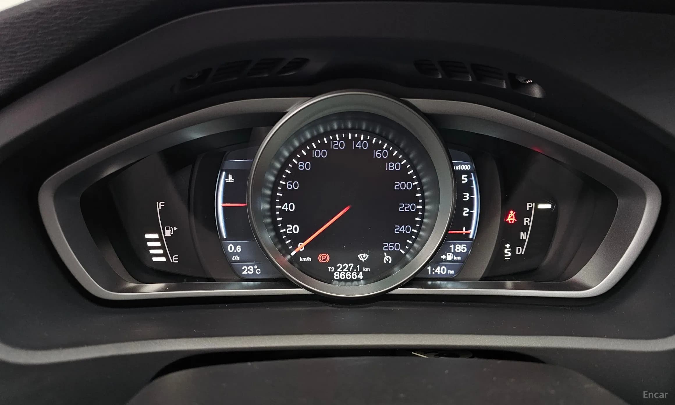 V40