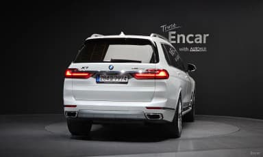 X7 (G07)