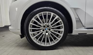 X7 (G07)