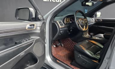 Grand Cherokee