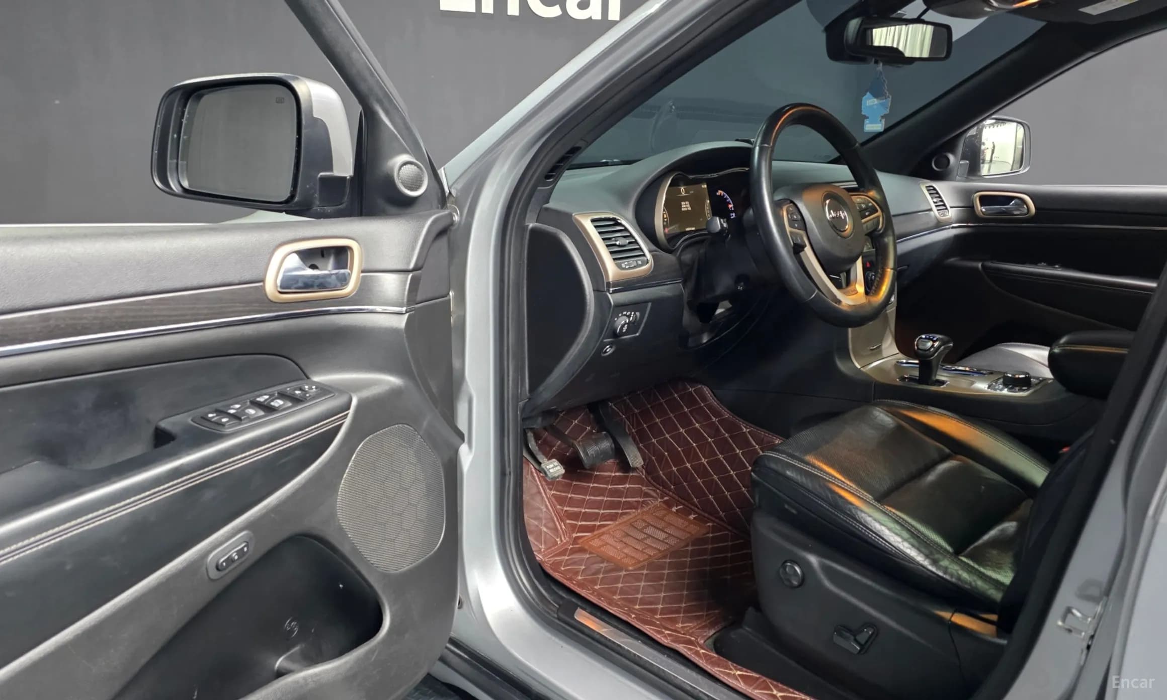 Grand Cherokee