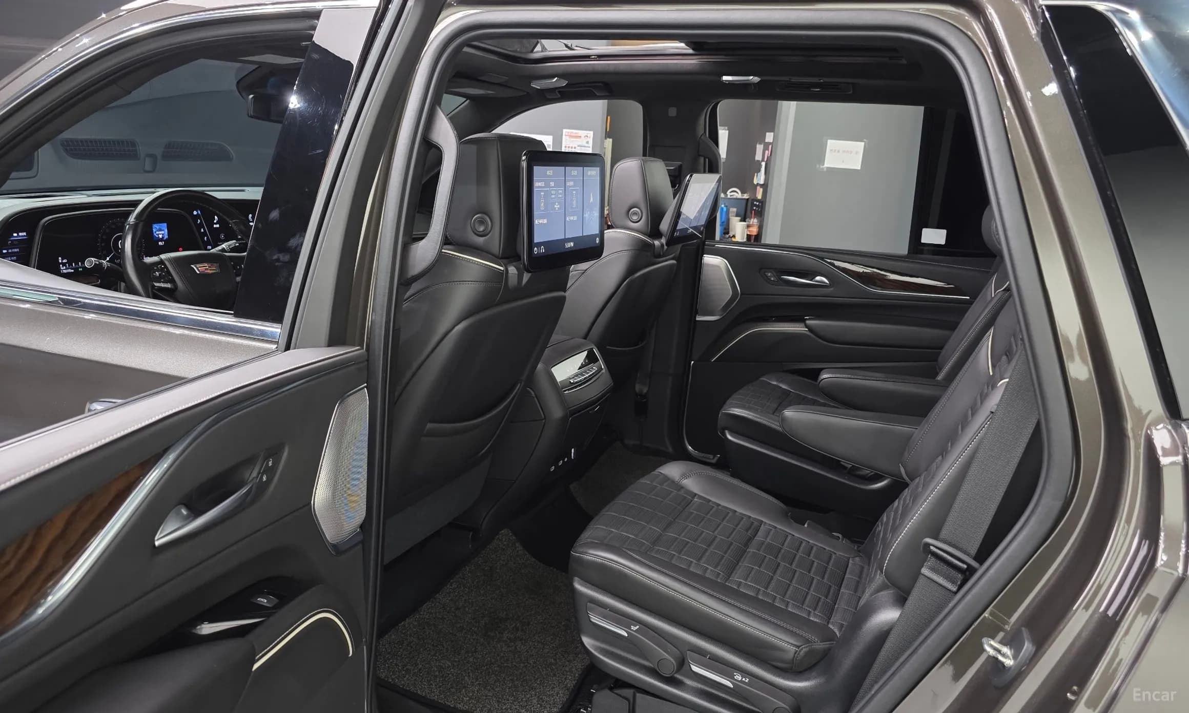 Escalade 5th Generation