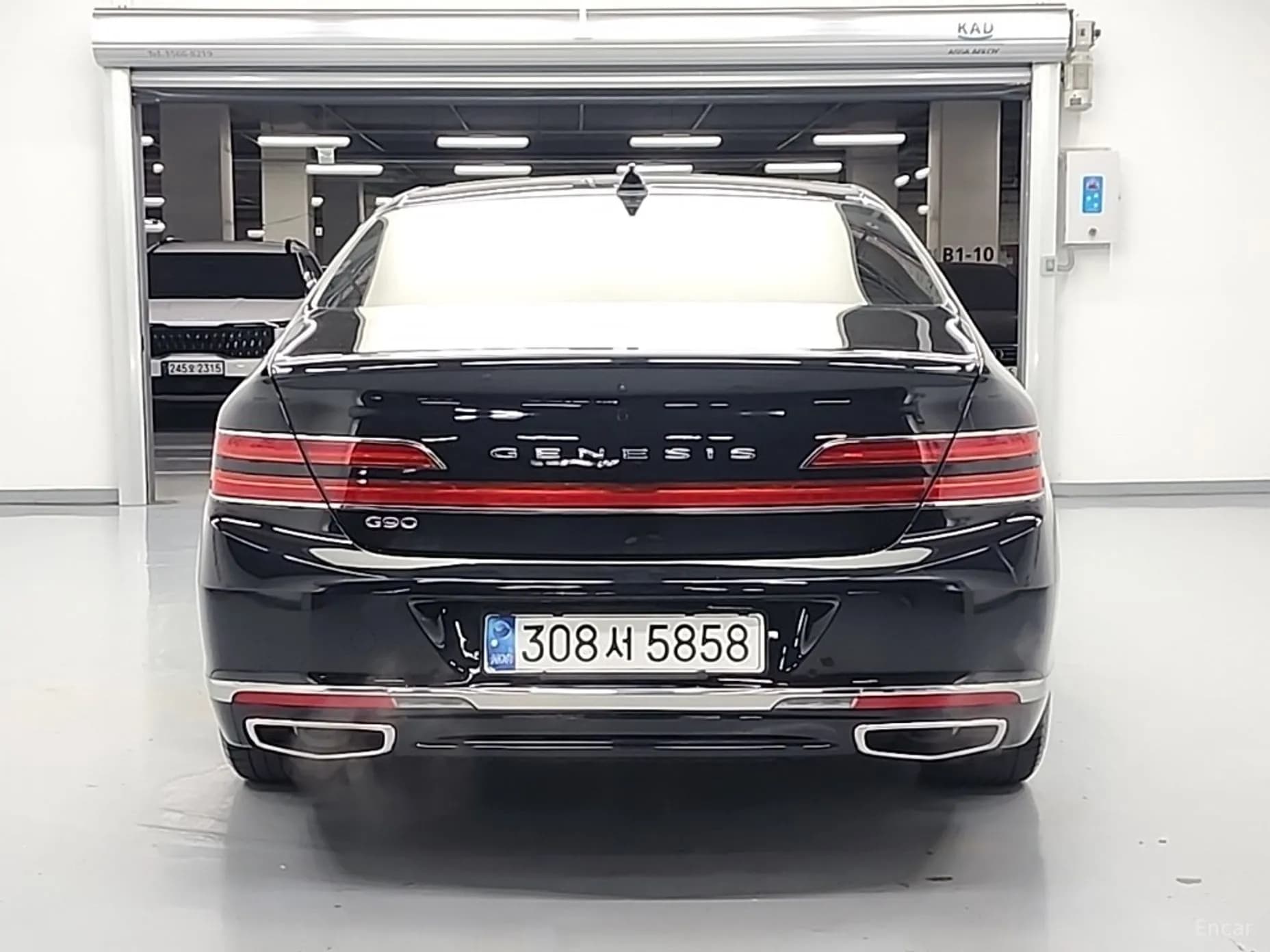 G90