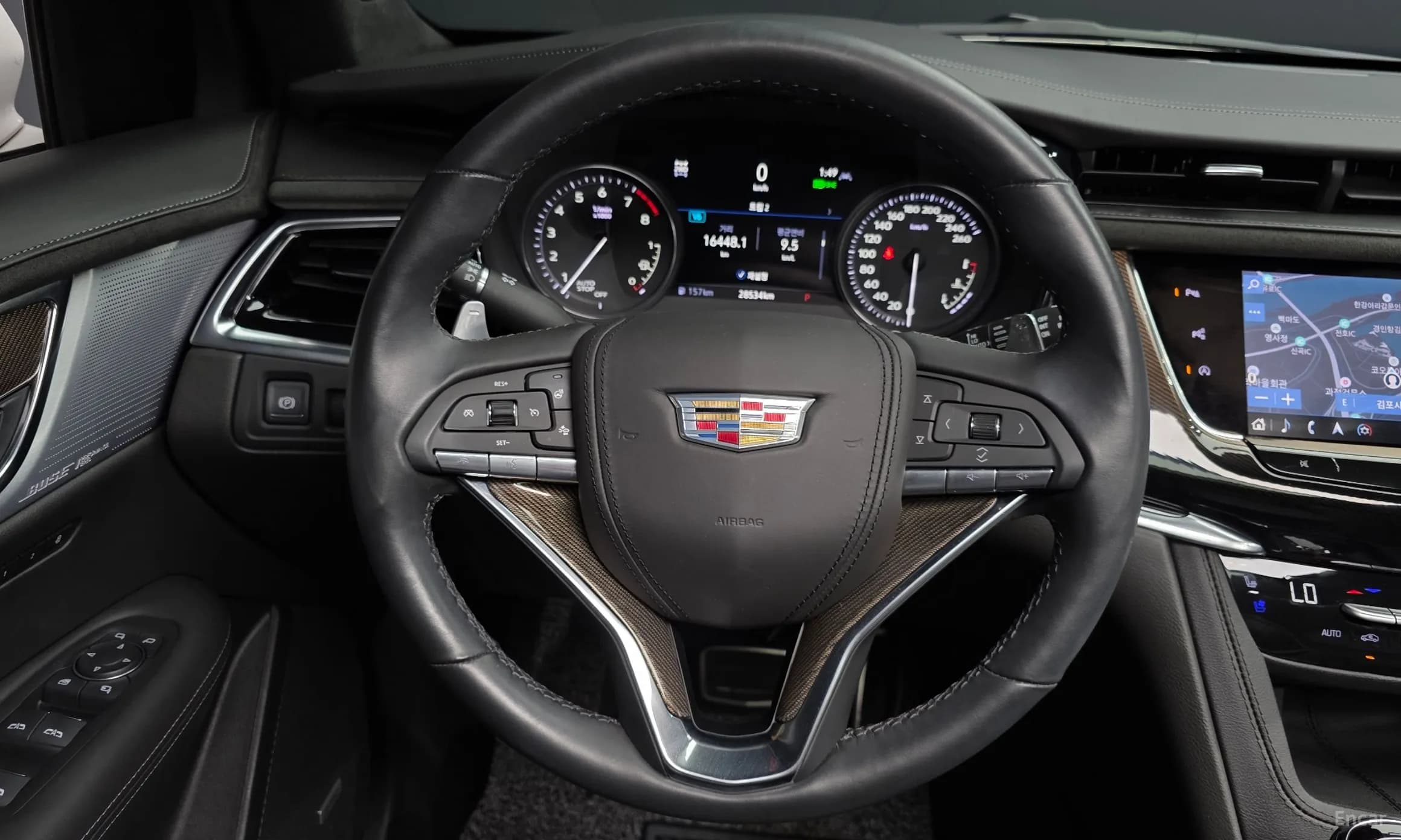 XT6