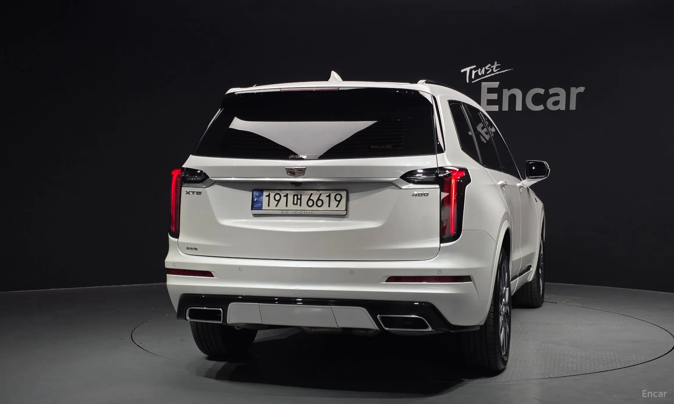 XT6