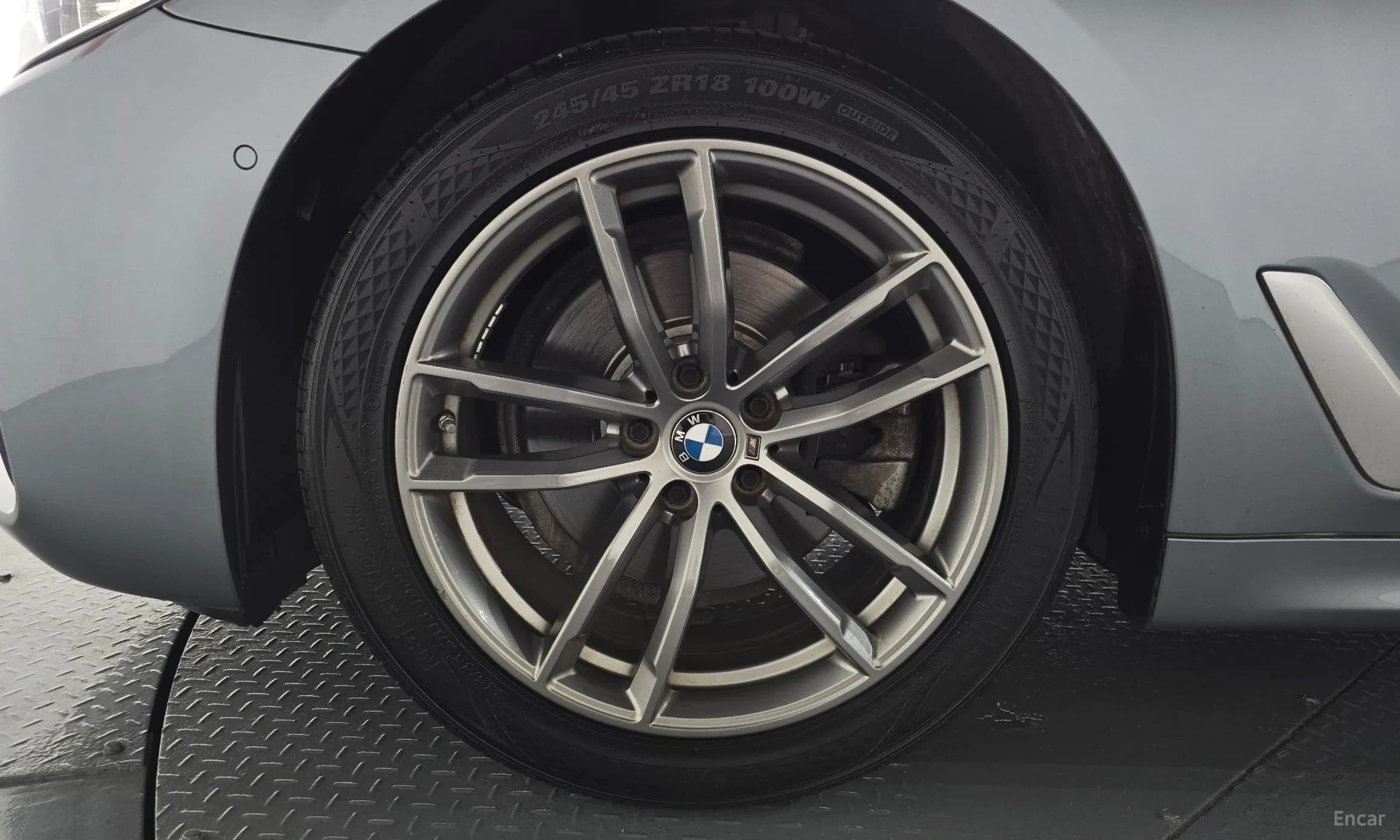 5 Series (G30)
