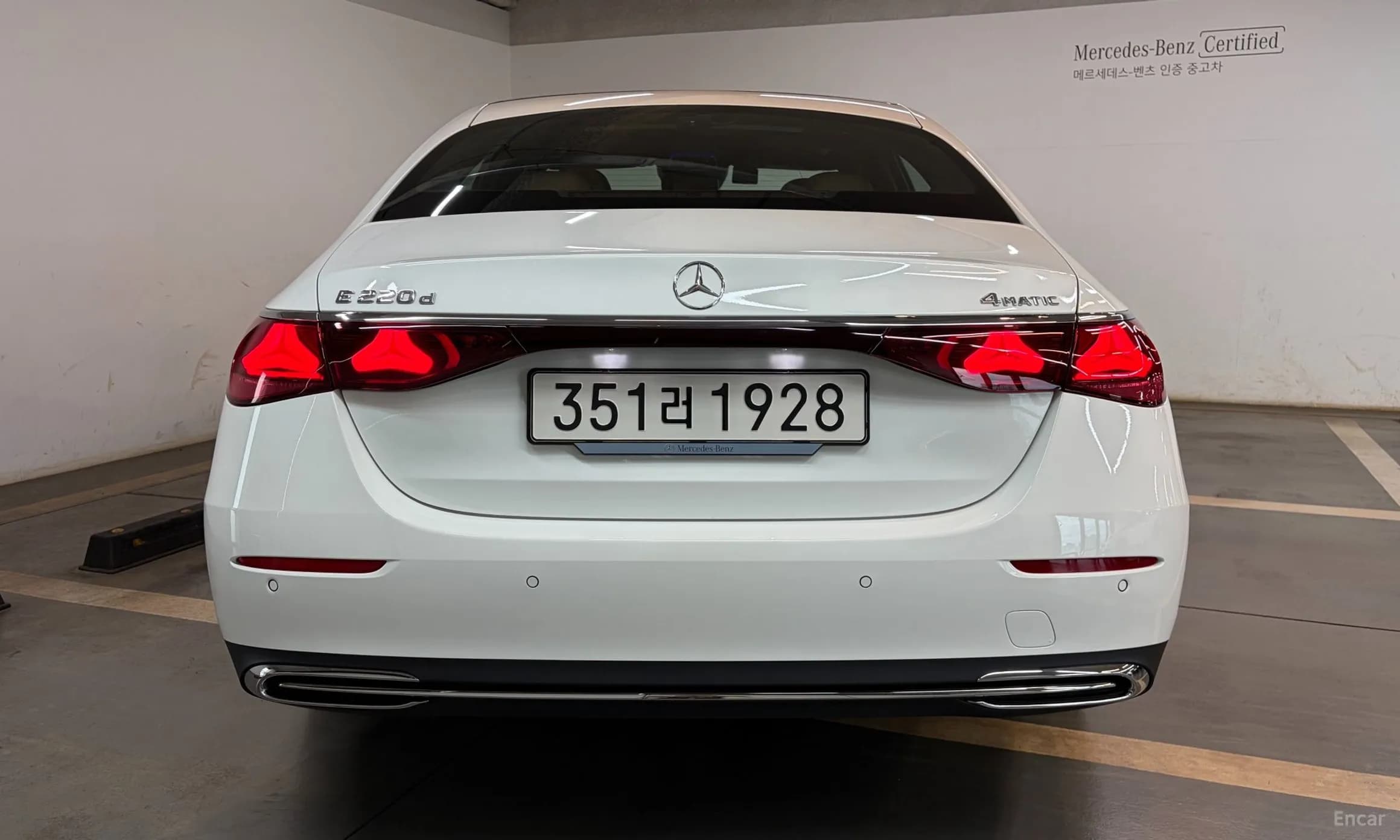 E-Class W214