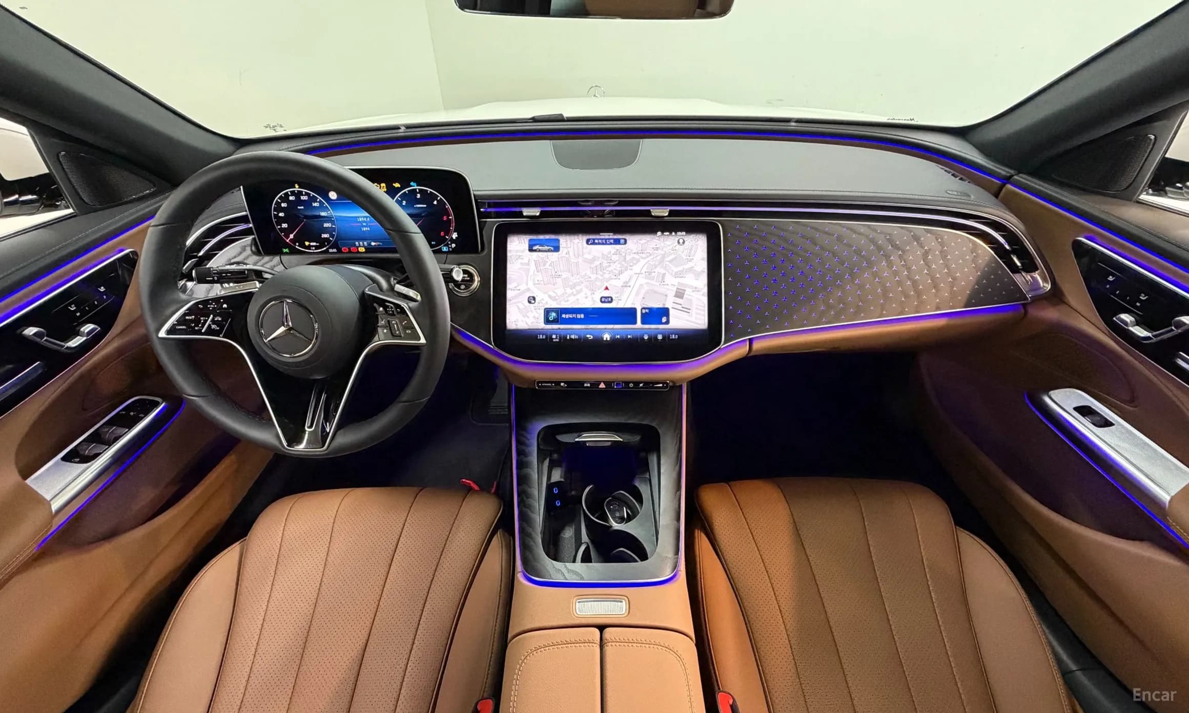 E-Class W214