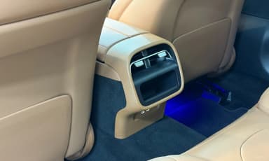 E-Class W214