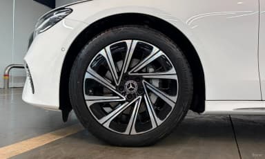 E-Class W214