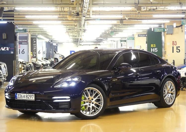 Panamera (971)