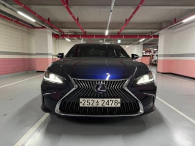 ES300h 7th Generation