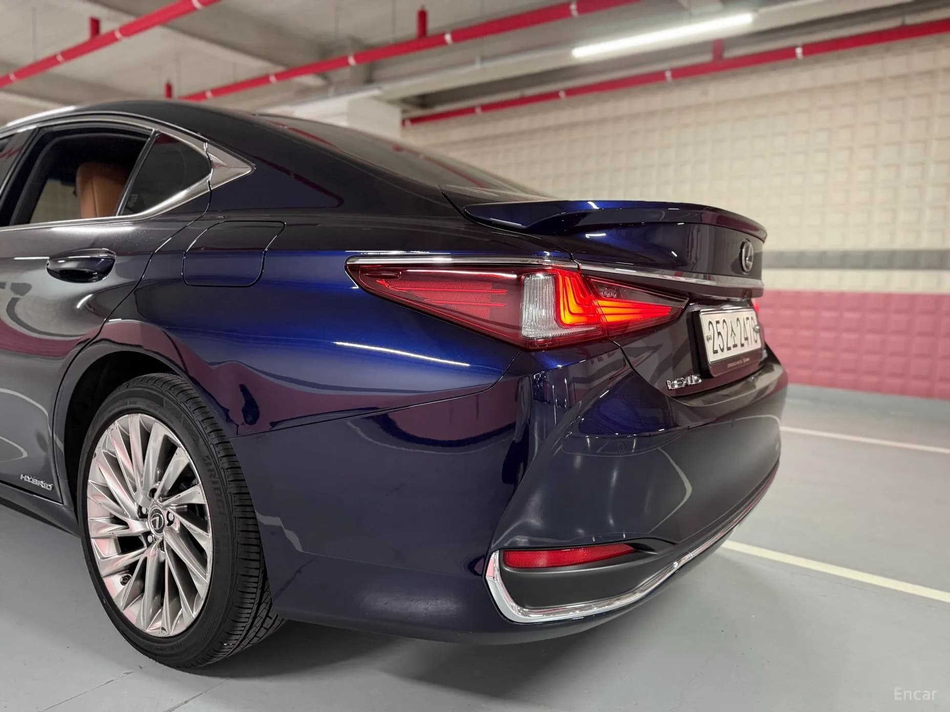 ES300h 7th Generation