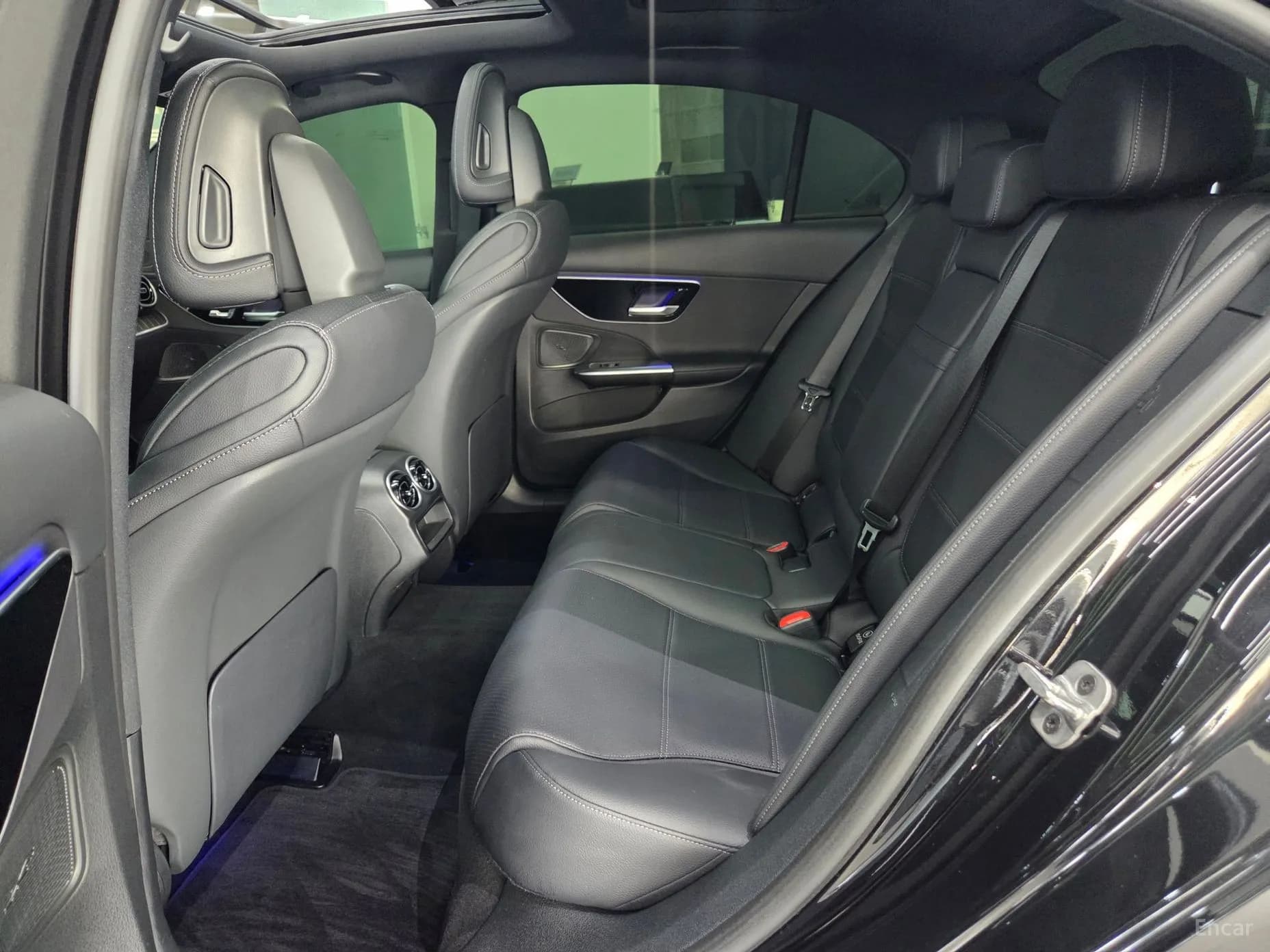 C-Class W206