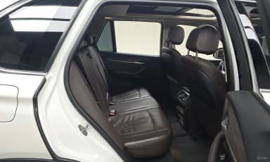 X5 (F15)