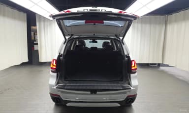 X5 (F15)