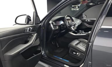 X5 (G05)