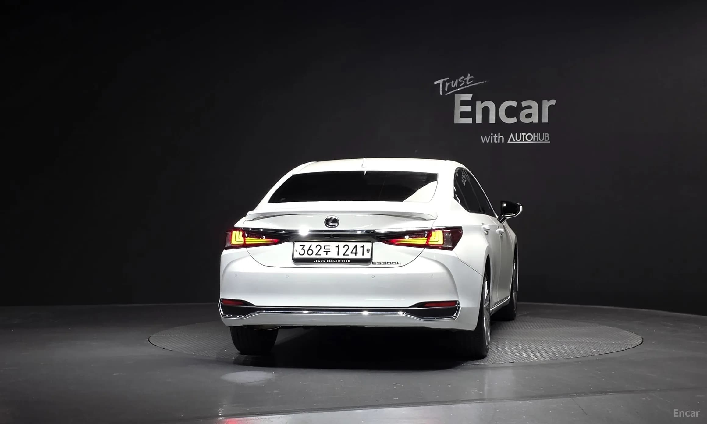 ES300h 7th Generation