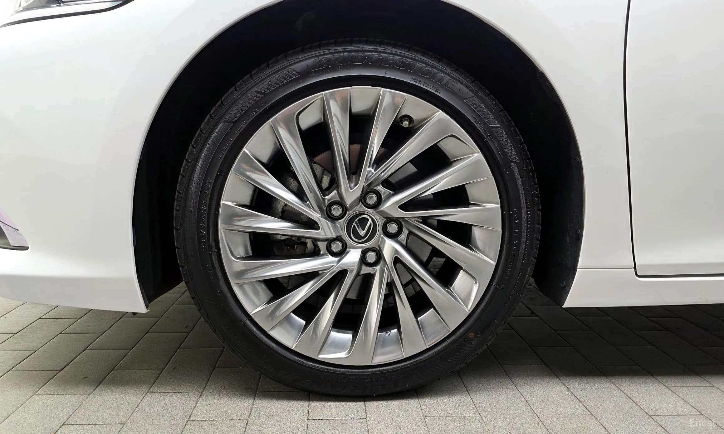 ES300h 7th Generation