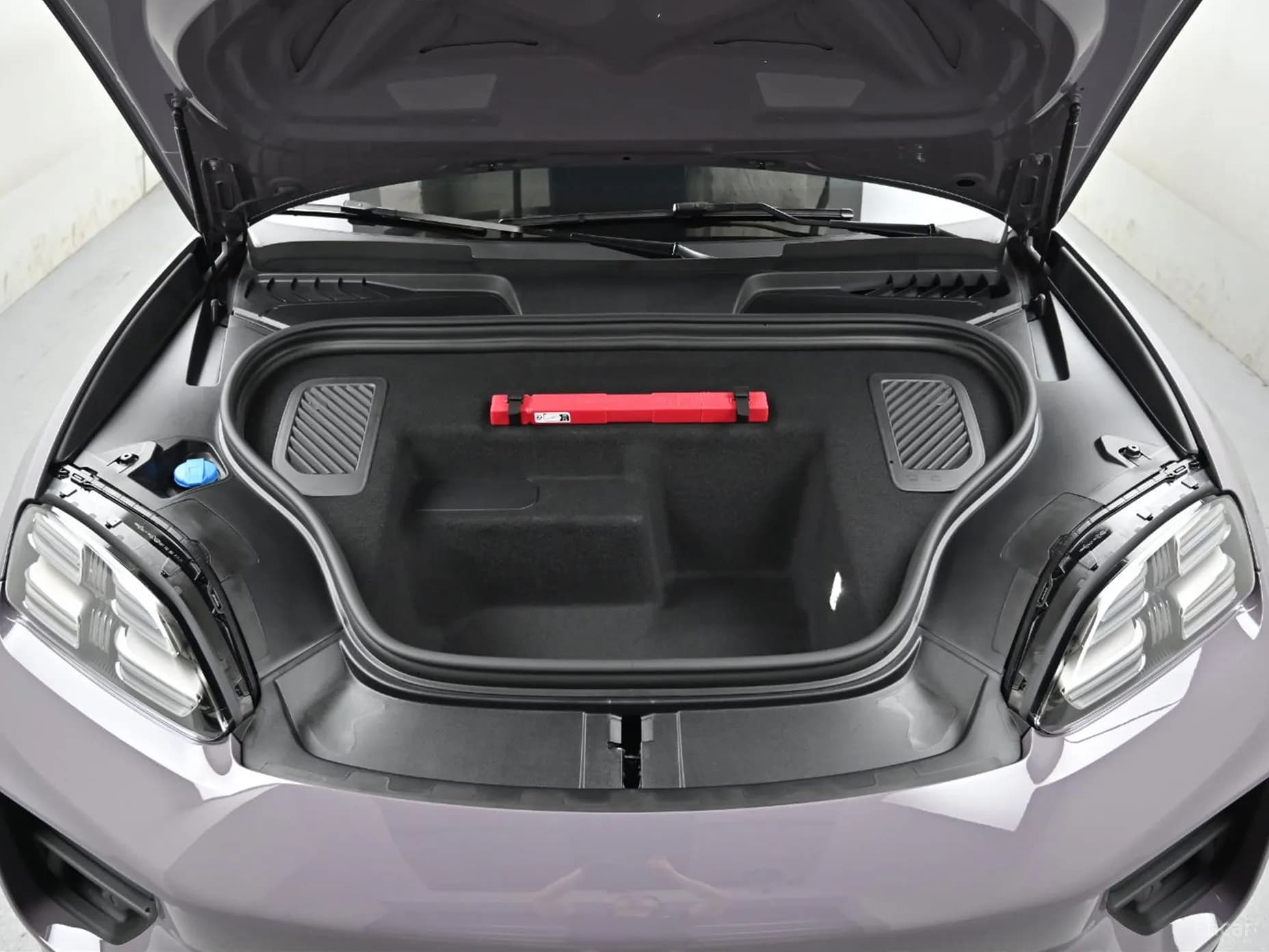 Macan EV
