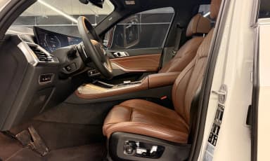 X7 (G07)