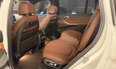 X7 (G07)