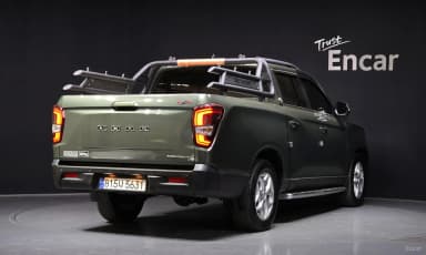 Rexton Sports Khan