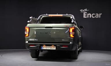 Rexton Sports Khan