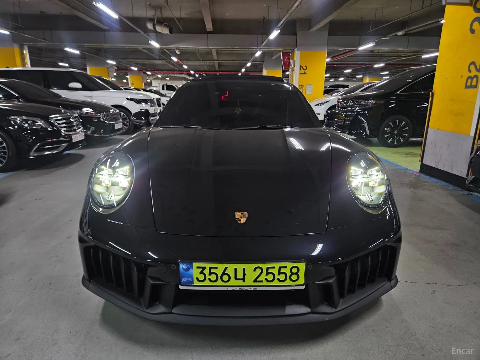 911 (992)