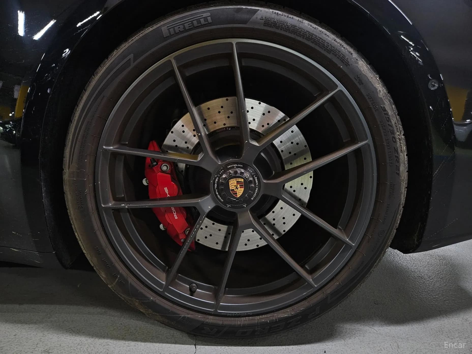 911 (992)