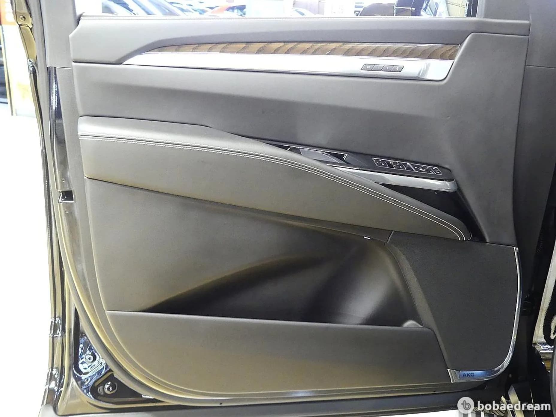 Escalade 5th Generation