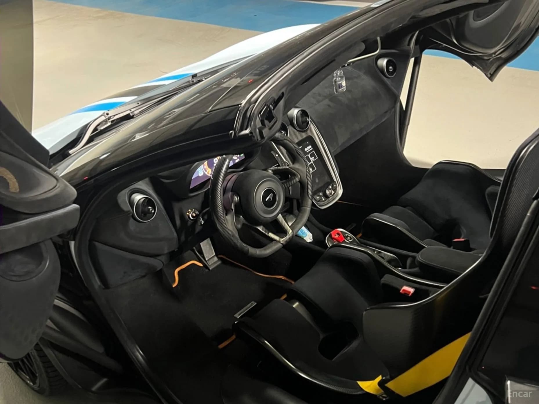 600LT