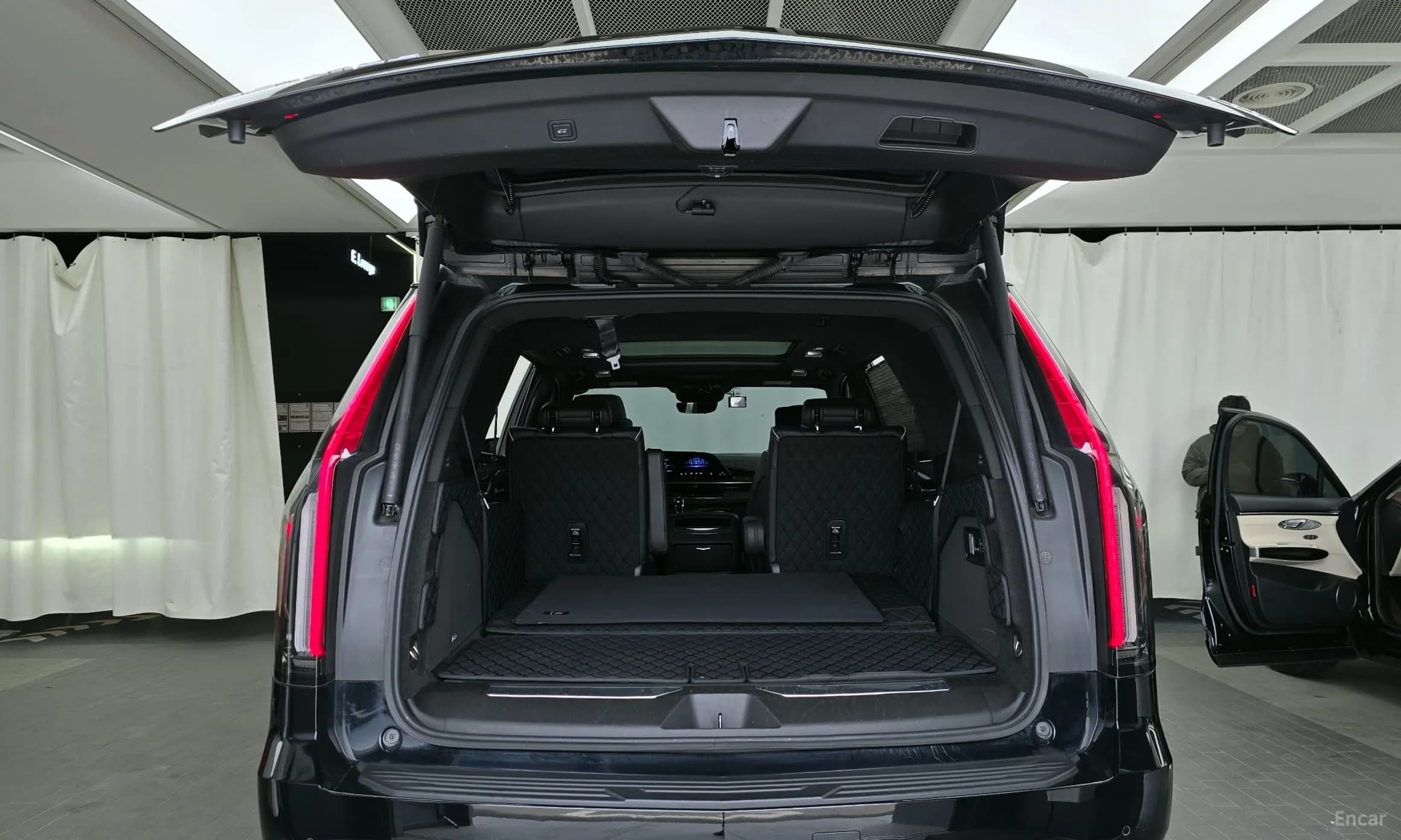 Escalade 5th Generation