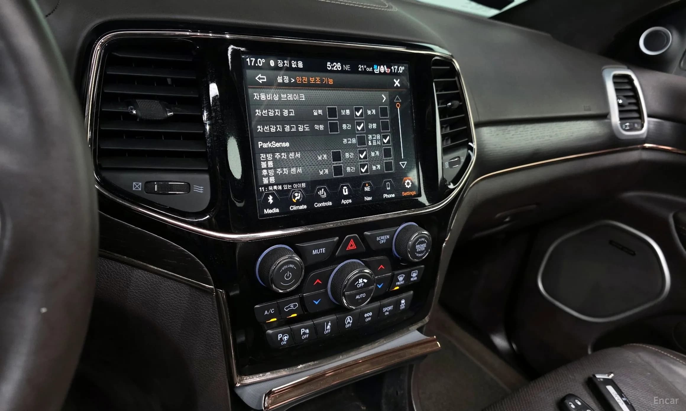 Grand Cherokee