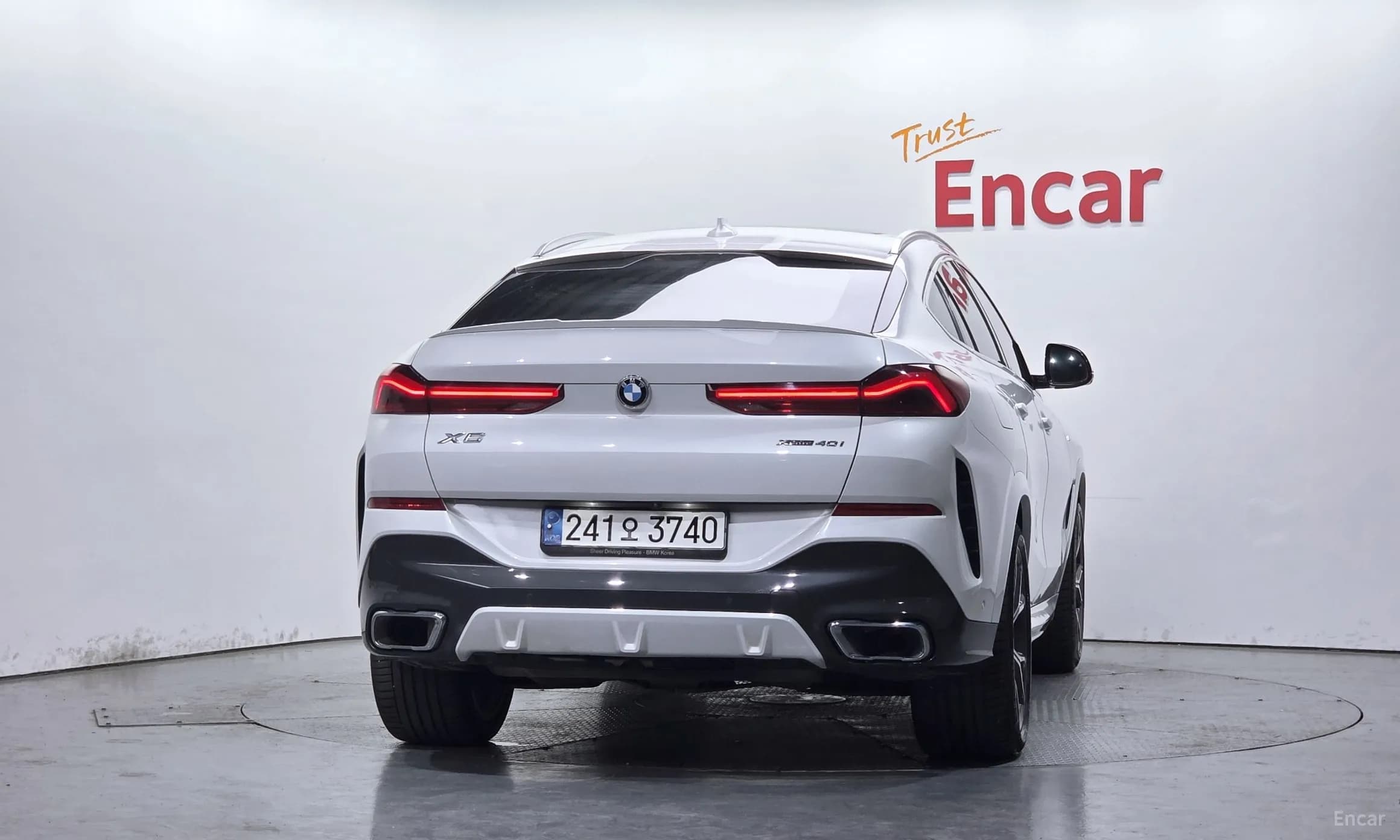 X6 (G06)