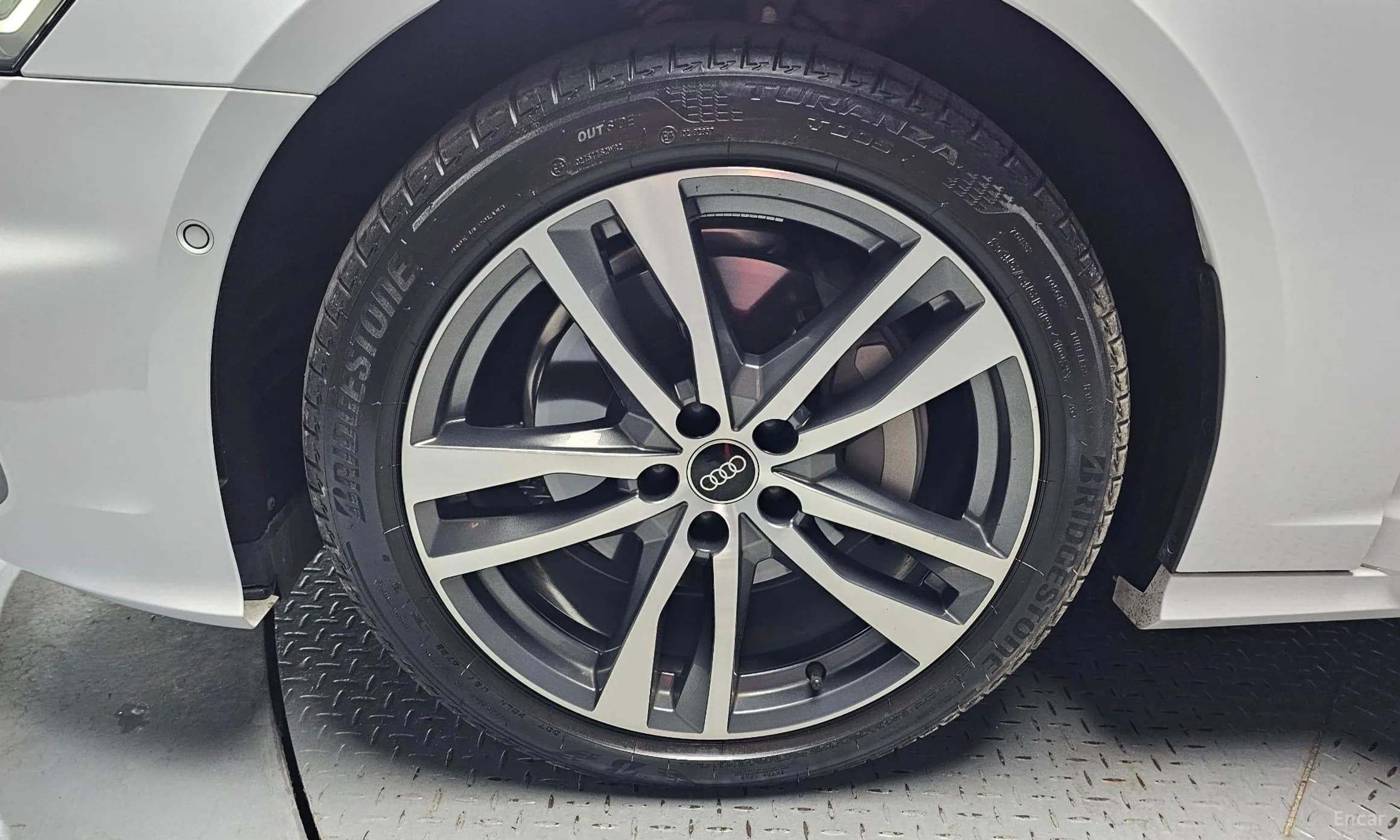 A6 (C8)