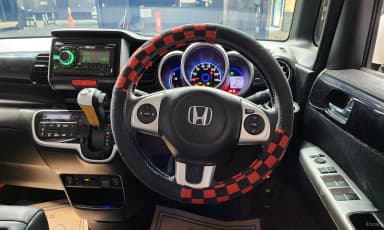 N-BOX