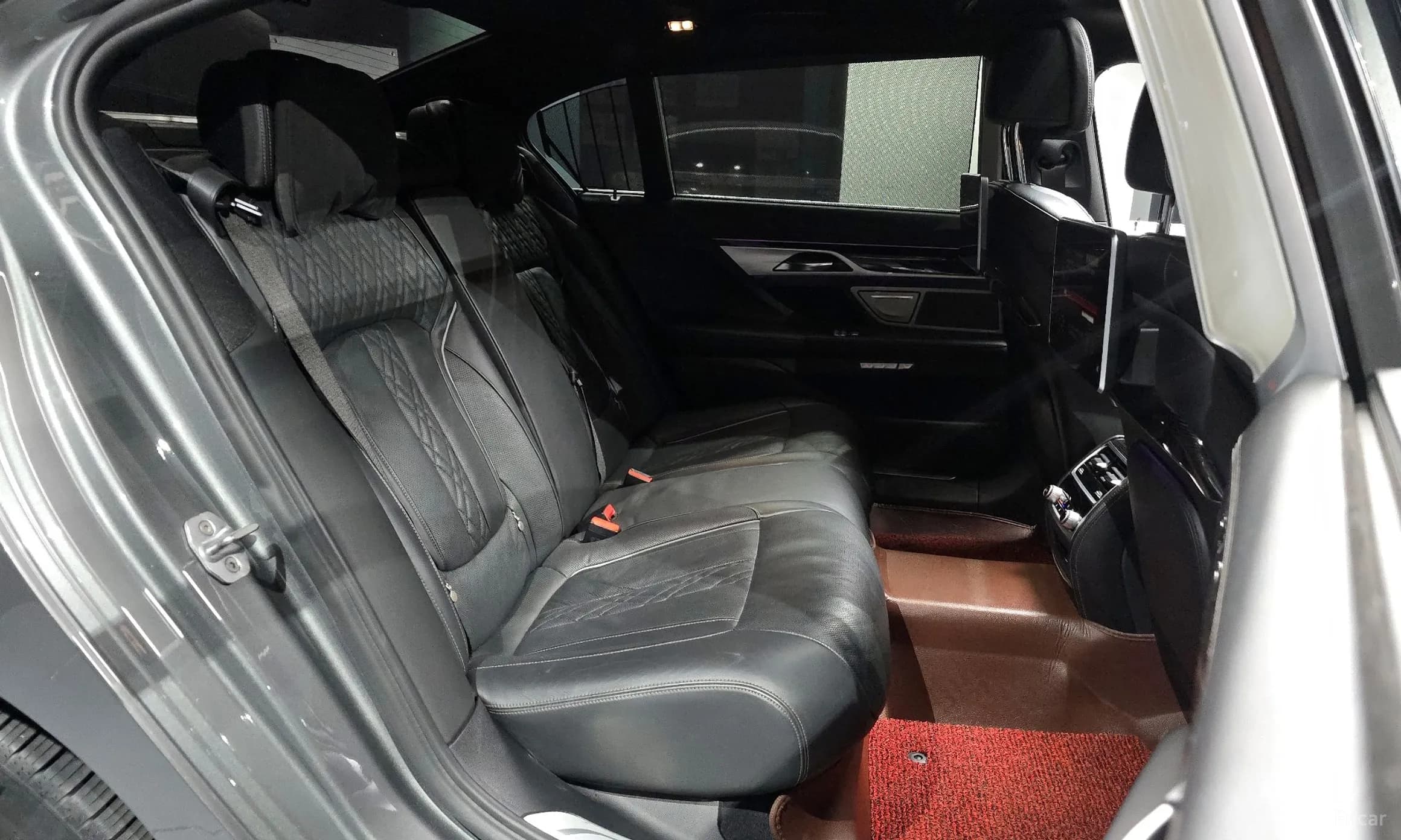 7 Series (G11)