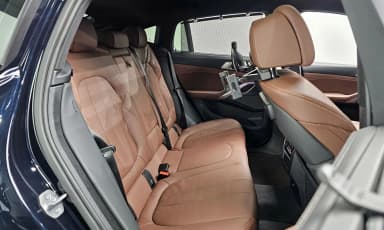 X6 (G06)