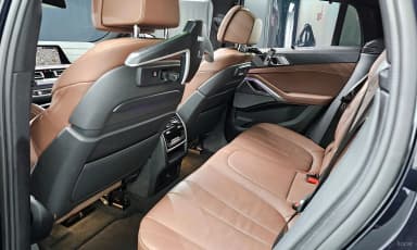 X6 (G06)